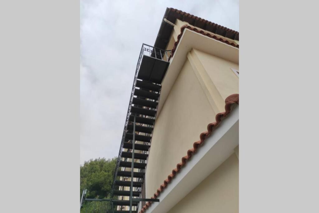 Вилла Artemis Penthouse 10 Minute From National Airport Экстерьер фото